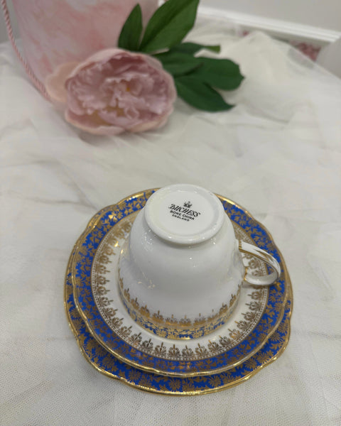 AA-02 Vintage Tea Cup Set