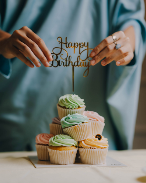 DIY Cupcake Stack - Vanilla Sky