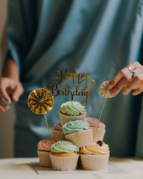 DIY Cupcake Stack - Vanilla Sky