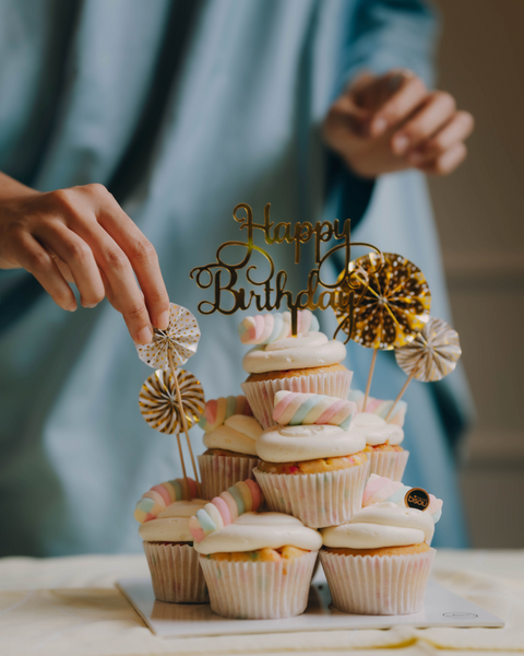 DIY Cupcake Stack - Funfetti