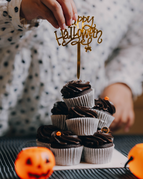 DIY Cupcake Stack - Dark Secret Halloween