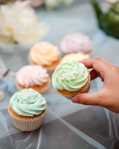 Vanilla & Chocolate Wedding Cupcakes