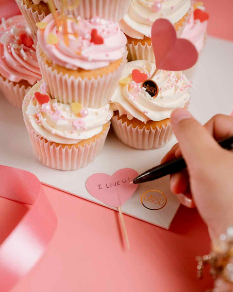 DIY Cupcake Stack - Valentine's Day