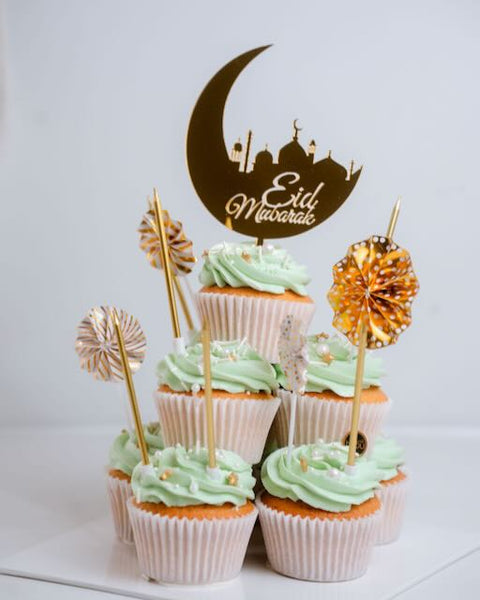 1  DAY PRE-ORDER DIY Cupcake Stack - Vanilla Eid Mubarak