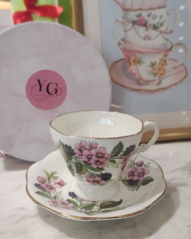 F-04 Vintage Tea Cup Set