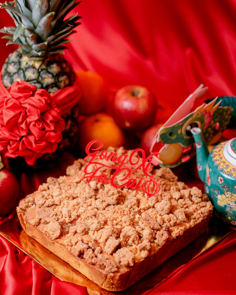 Pineapple Apple Tray Bake