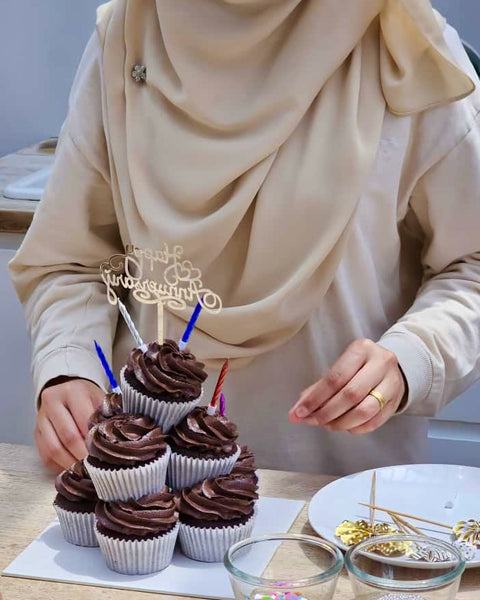 DIY Cupcake Stack - Dark Secret