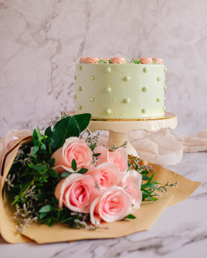 Gift Set - Pistachio Rose Cake (Medium)