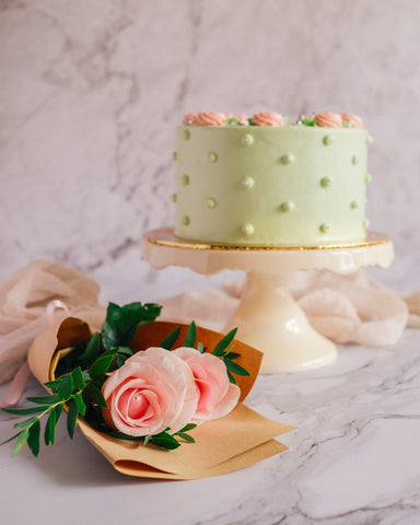 Gift Set - Pistachio Rose Cake (Small)